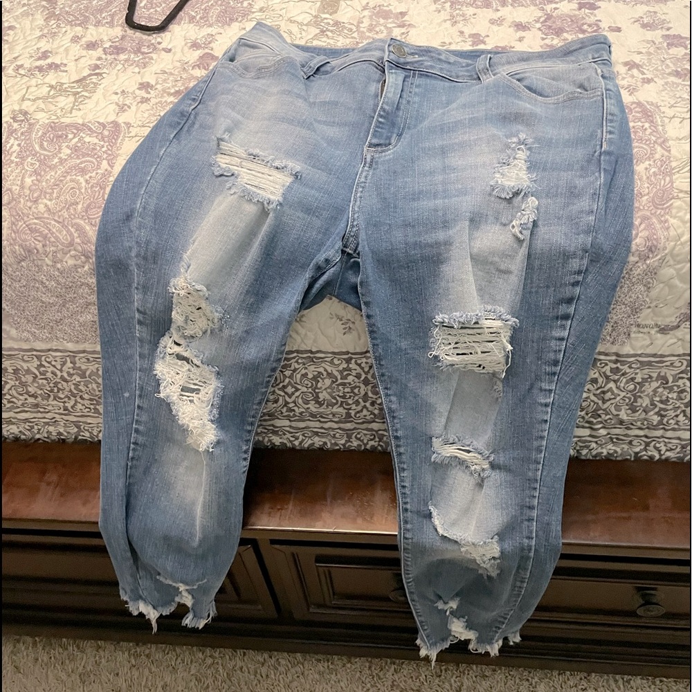 Most comfortable jeans ever and very flattering.